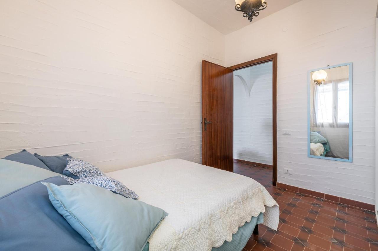 Porto Columbu - Perd'E Sali Casa Nicoleupヴィラ エクステリア 写真