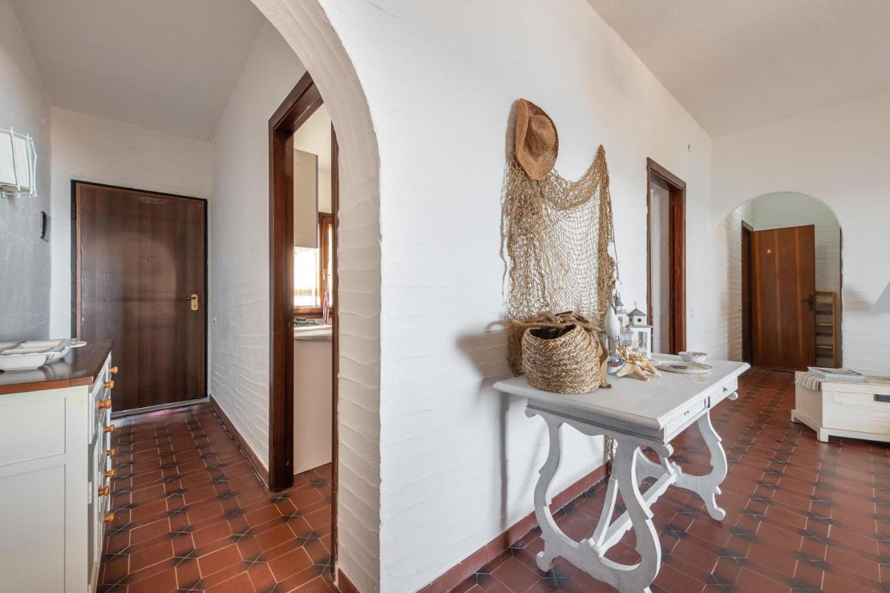 Porto Columbu - Perd'E Sali Casa Nicoleupヴィラ エクステリア 写真